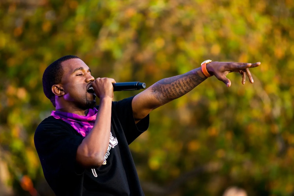 Kanye West officially launches MEME coin after six months of delay! It’s suspected that the Argentinian presidential coin team is behind the launch, with several insiders profiting from the early laun