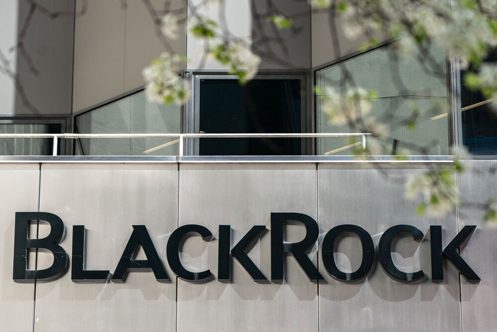 BlackRock Holds Back on Solana and XRP ETF