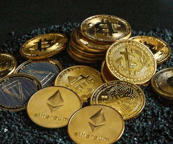 Why Ethereum (ETH) Holds Value: Utility, Scarcity, and Adoption
